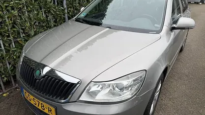 Occasion 2011 Skoda Octavia Elegance Stationwagen | € 2.999 (Eerlijke prijs)