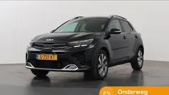 Zwart Gebruikt 2023 Kia Stonic GT-Line SUV | € 19.935 (Eerlijke prijs)