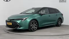 Groen Gebruikt 2024 Toyota Corolla Hybrid Sport Stationwagen | € 34.950 (Eerlijke prijs)