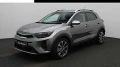 Gebruikt 2024 Kia Stonic SUV | € 26.400 (Eerlijke prijs)