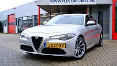 Grijs Occasion 2017 Alfa Romeo Giulia Super Sedan | € 18.750 (Goede deal)