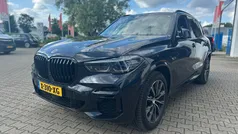 Zwart Gebruikt 2022 BMW X5 Executive SUV | € 69.895 (Eerlijke prijs)