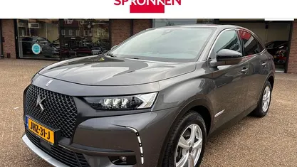 Occasion DS Automobiles DS7 Crossback Be Chic 300 PK (220 kW) 2021 Grijs SUV