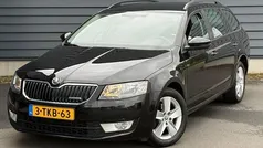 Zwart Gebruikt 2014 Skoda Octavia Business Line Stationwagen | € 5.750 (Goede deal)