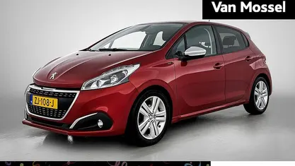 Occasion 2019 Peugeot 208 Signature Sky Hatchback | € 9.640 (Eerlijke prijs)