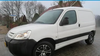 Wit Gebruikt 2006 Citroën Berlingo MPV | € 3.595 (Eerlijke prijs)