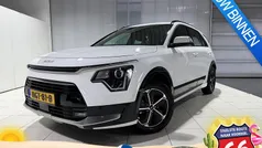 Clear white (ud) Gebruikt 2025 Kia Niro SUV | € 33.900 (Super prijs)