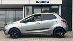 Grijs Gebruikt 2013 Mazda 2 Hatchback | € 7.450 (Eerlijke prijs)