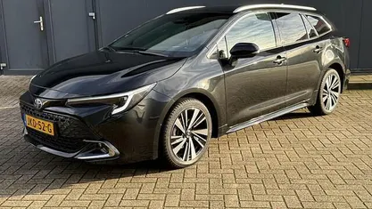 Occasion 2025 Toyota Corolla Stationwagen | € 29.935 (Eerlijke prijs)