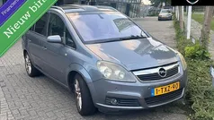 Grijs Gebruikt 2006 Opel Zafira Essentia MPV | € 850 (Super prijs)