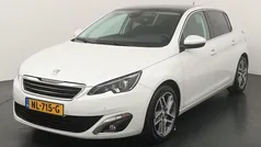 Wit Gebruikt 2017 Peugeot 308 Allure Hatchback | € 10.950 (Eerlijke prijs)