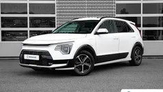 Wit Gebruikt 2023 Kia Niro SUV | € 29.885 (Eerlijke prijs)
