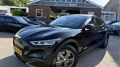 Gebruikt 2021 Ford Mustang Mach-E SUV | € 29.850 (Eerlijke prijs)