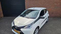 Wit Gebruikt 2017 Toyota Aygo Hatchback | € 7.250 (Goede deal)