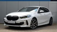 Wit Gebruikt 2023 BMW 120 Executive Hatchback | € 32.950 (Eerlijke prijs)