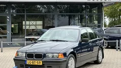 Blauw Gebruikt 1995 BMW 316 Sedan | € 7.445