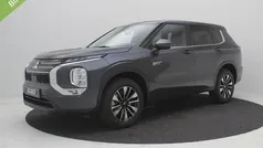Grijs Nieuw 2025 Mitsubishi Outlander Intense SUV | € 52.150 (Eerlijke prijs)