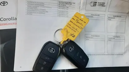 Gebruikt 2024 Toyota Corolla Edition Stationwagen | € 29.900 (Eerlijke prijs)