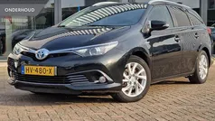 Gebruikt 2015 Toyota Auris Hatchback | € 11.950 (Eerlijke prijs)