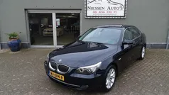Blauw, metallic lak Gebruikt 2007 BMW 523 Sedan | € 4.950 (Eerlijke prijs)