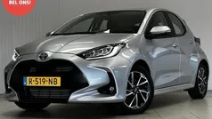 Grijs Gebruikt 2022 Toyota Yaris Hatchback | € 21.995 (Eerlijke prijs)