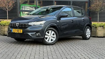 Gebruikt 2022 Dacia Sandero Expression Hatchback | € 15.995 (Eerlijke prijs)