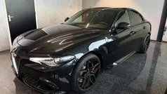 Zwart Gebruikt 2017 Alfa Romeo Giulia Quadrifoglio Sedan | € 54.000 (Eerlijke prijs)