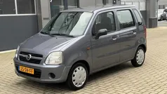 Grijs Gebruikt 2006 Opel Agila Essentia Hatchback | € 1.650 (Eerlijke prijs)
