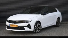 Wit Nieuw 2025 Opel Astra Stationwagen | € 38.995 (Goede deal)