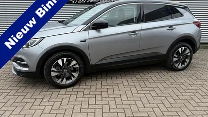 Zilver Occasion 2021 Opel Grandland X Business Elegance SUV | € 16.745 (Goede deal)
