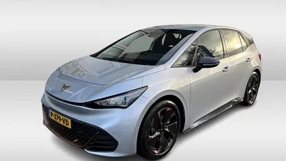 Grijs (metallic) Occasion 2022 Cupra Born Hatchback | € 19.950 (Eerlijke prijs)