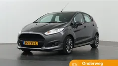 Grijs Gebruikt 2017 Ford Fiesta ST-Line Hatchback | € 12.330 (Eerlijke prijs)