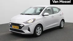 Grijs Gebruikt 2024 Hyundai i10 Premium Hatchback | € 18.440 (Eerlijke prijs)