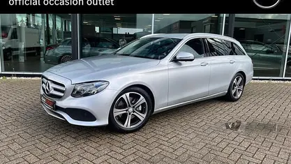 Grijs Gebruikt 2017 Mercedes 200 Stationwagen | € 22.995 (Goede deal)