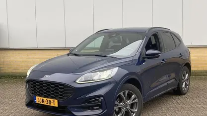 Blauw Occasion 2025 Ford Kuga ST-Line X SUV | € 26.945 (Eerlijke prijs)