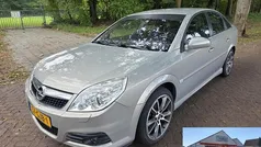 Grijs Gebruikt 2008 Opel Vectra GTS Executive Hatchback | € 1.699 (Goede deal)
