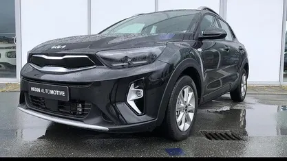 Gebruikt 2024 Kia Stonic SUV | € 23.440 (Eerlijke prijs)