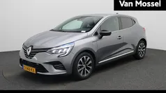Gebruikt 2023 Renault Clio V Techno Hatchback | € 18.435 (Eerlijke prijs)