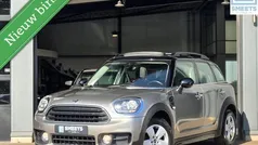 Grijs, metallic lak Gebruikt 2017 Mini Cooper Countryman Pepper SUV | € 16.500 (Eerlijke prijs)