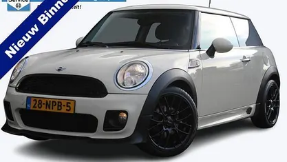 Gebruikt 2010 Mini John Cooper Works Business Hatchback | € 5.745 (Eerlijke prijs)