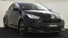 Zwart Gebruikt 2024 Toyota Yaris Edition Hatchback | € 24.599 (Eerlijke prijs)