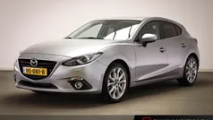 Grijs Gebruikt 2016 Mazda 3 Hatchback | € 14.695 (Eerlijke prijs)