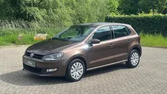 Bruin Gebruikt 2014 VW Polo Comfortline Hatchback | € 8.499 (Goede deal)