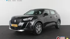 Zwart Gebruikt 2023 Peugeot e-2008 Active SUV | € 21.950 (Eerlijke prijs)