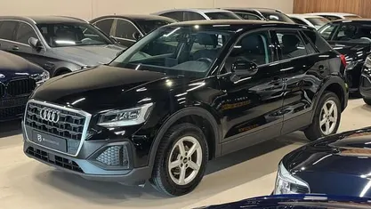 Zwart Occasion 2022 Audi Q2 Premium SUV | € 23.950 (Goede deal)