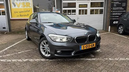 Grijs Occasion 2018 BMW 116 Executive Hatchback | € 13.500 (Eerlijke prijs)