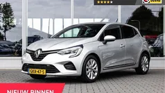 Grijs Gebruikt 2020 Renault Clio V Intens Hatchback | € 14.450 (Eerlijke prijs)
