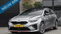 Grijs Gebruikt 2021 Kia Ceed GT Hatchback | € 24.900 (Goede deal)