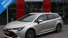 Grijs Gebruikt 2021 Toyota Corolla Stationwagen | € 22.900 (Goede deal)