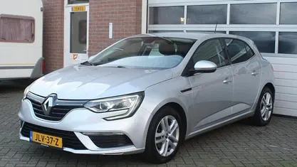 Occasion Renault Mégane IV Business 116 PK (85 kW) 2019 Hatchback